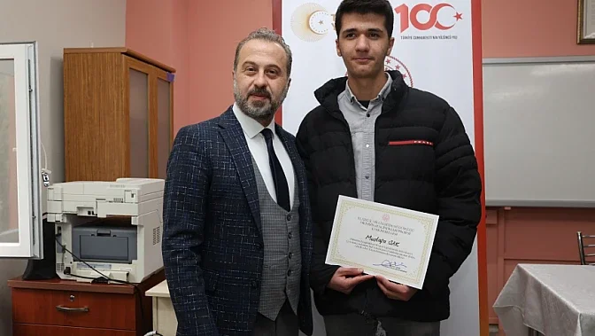 Dilimizin Zenginlikleri Projesi ‘Çevrimiçi Anlamını Bul’ yarışması il finali yapıldı