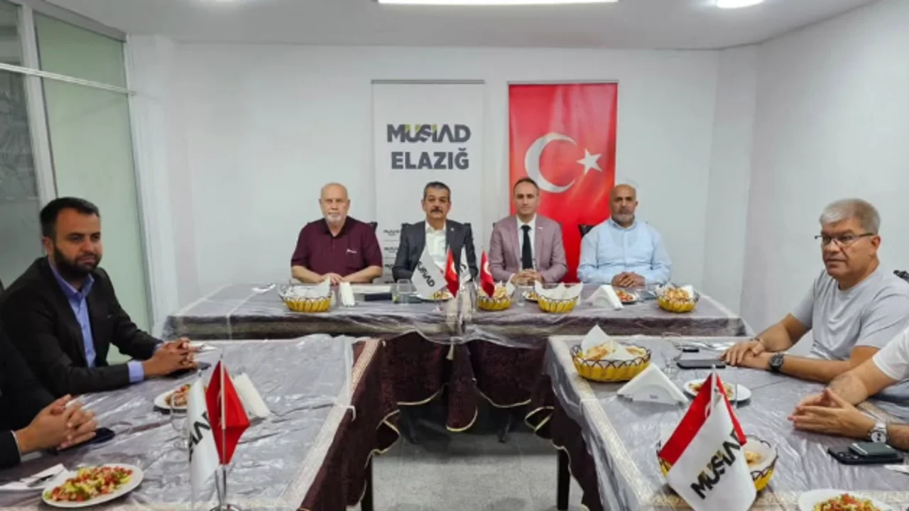 MÜSİAD Elazığ’dan Stratejik Adım: İş Dünyası ve Siyaset Ekonomik Geleceği Konuştu