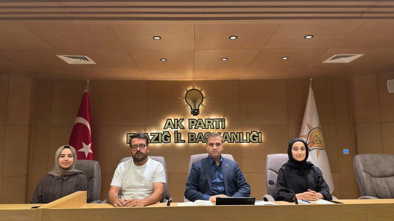 AK Parti Elazığ Gençlik Kolları’ndan Yeni Dönem İçin İstişare Mesaisi