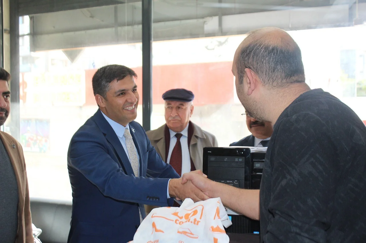 Yeniden Refah Partisi Elazığ İl Teşkilatı Yeni Mahalle’de Vatandaşlarla Buluştu