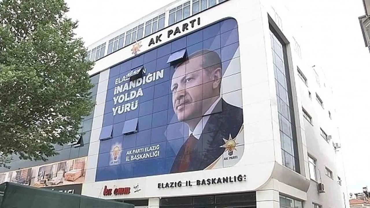 AK Parti Elazığ’da Kongreye Gidiyor!