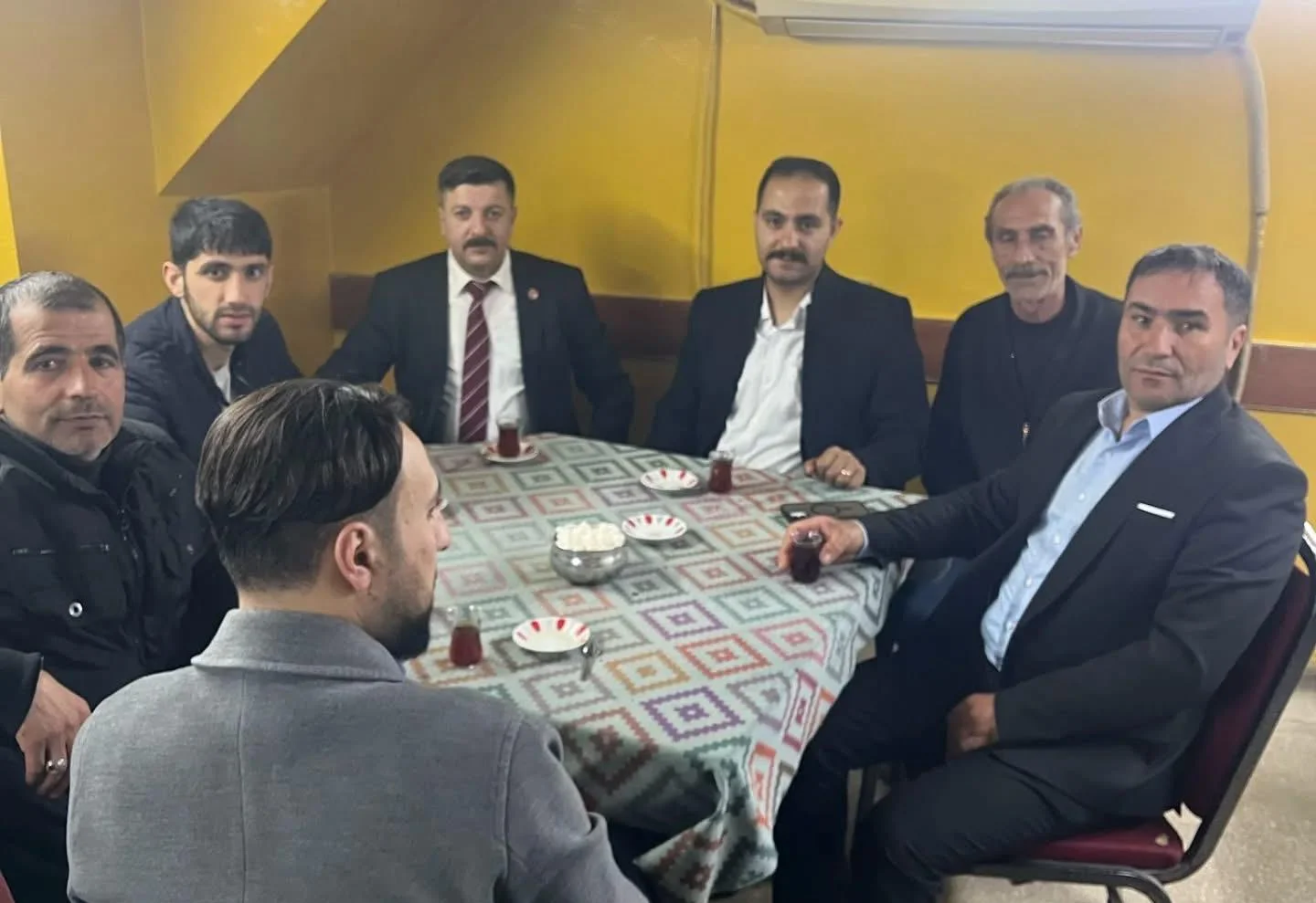 Baskil Ülkü Ocakları İftar Programı Düzenledi