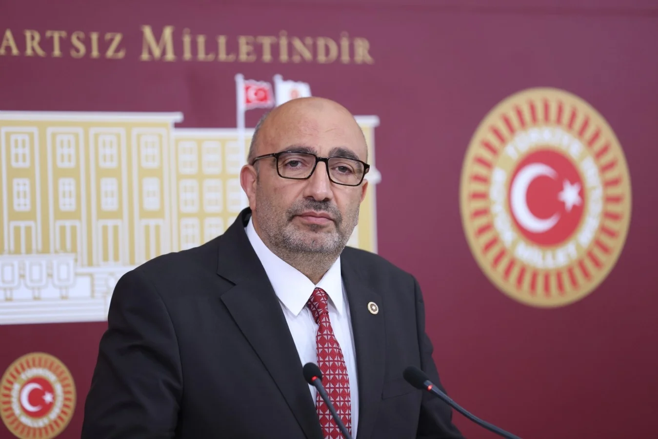 Milletvekili Açıkkapı: “Hasarlı Binaların Zamanında Yıkılması Facianın Önüne Geçmiştir”