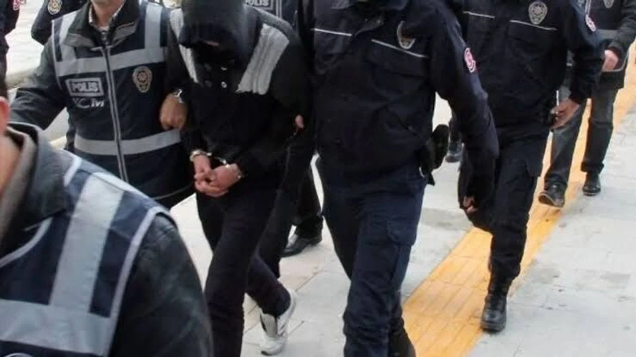 Vatandaşlıkta Sahte Ekspertiz Operasyonu: 6 Bin Kişinin İşlemi İptal Edildi