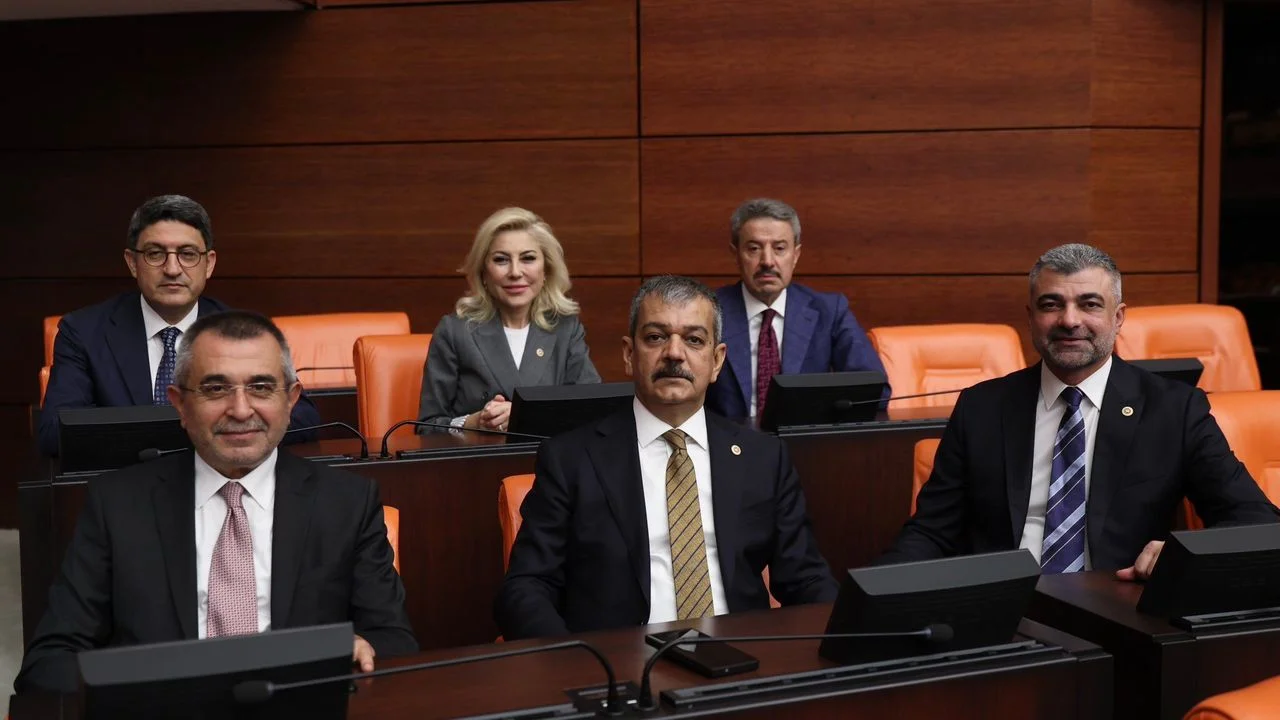 TBMM’den Öğrencilere Müjde: Yeni Yükseköğretim Düzenlemesi Yasalaştı