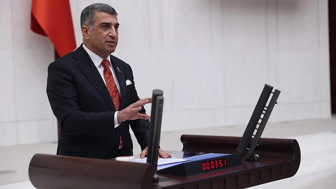 Gürsel Erol: “Sağlık Sistemi Çökmüş, 14 Mart Tıp Bayramı’nda Bayramı Unutalım”