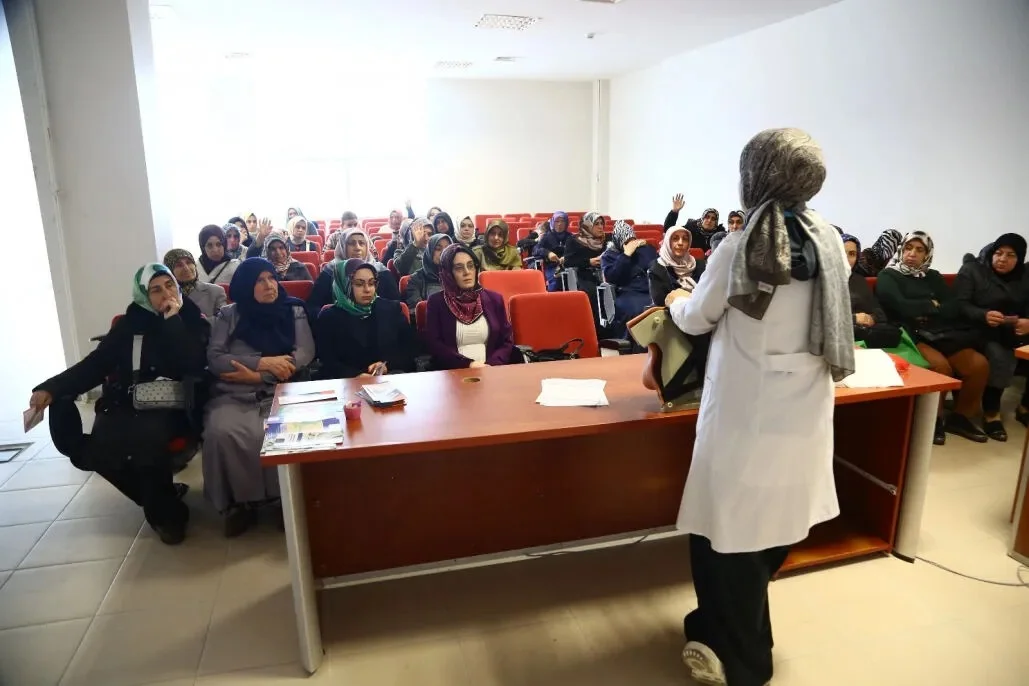 Elazığ Belediyesi, Sağlık Haftası’nda Bilgilendirme ve Tarama Faaliyetleri Gerçekleştirdi