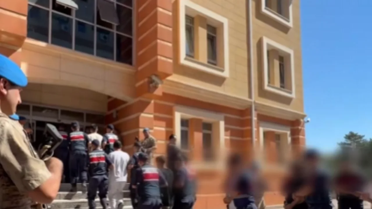 19 İlde Dev Yasa Dışı Bahis Operasyonu: 2,4 Milyar Liralık Vurgun Çökertildi
