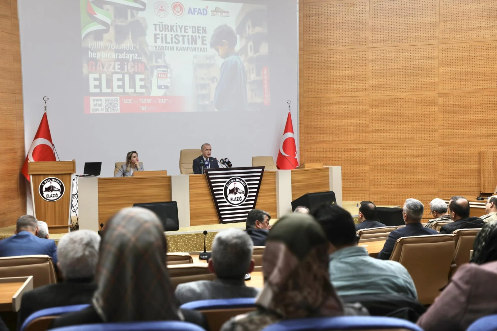 Gazze İçin El Ele Yardım Kampanyası Bilgilendirme Toplantısı